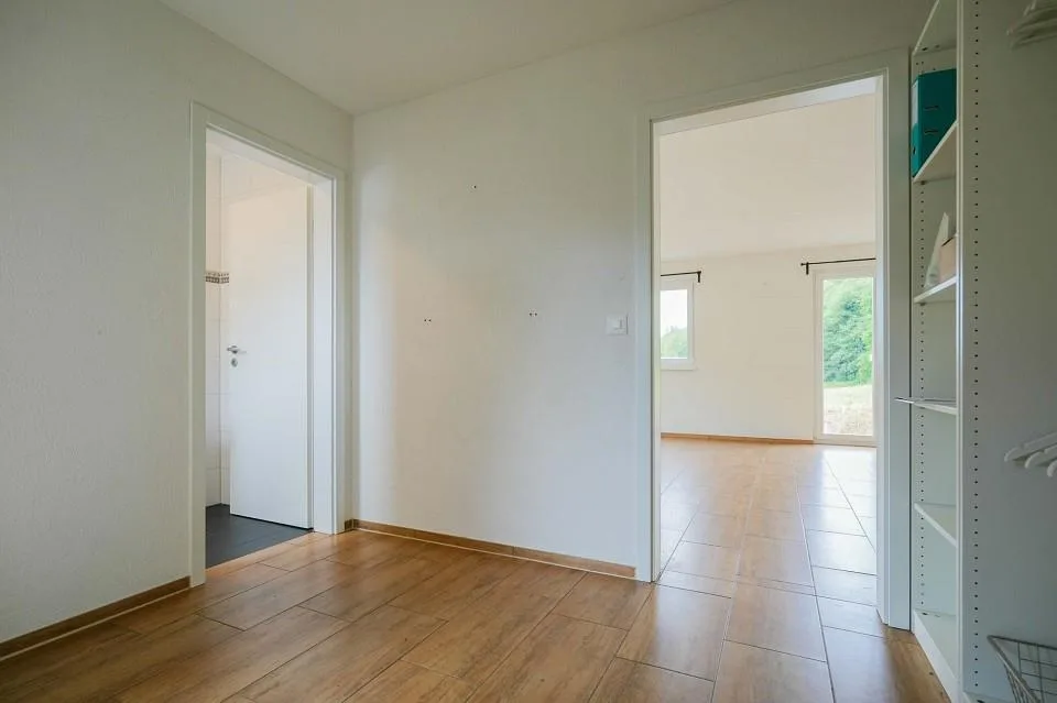 Grosszügiges 7.5 Zimmer-Einfamilienhaus am Bauzonenrand