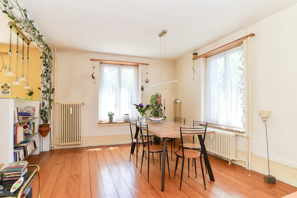 Dreifamilienhaus an guter Lage in Buchs mit gepflegtem Umschwung