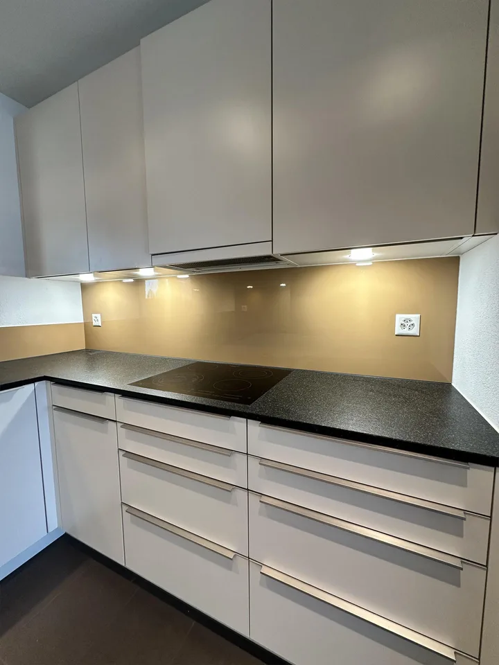 Moderne Wohnung mit See- und Bergsicht im Herzen von Meggen
