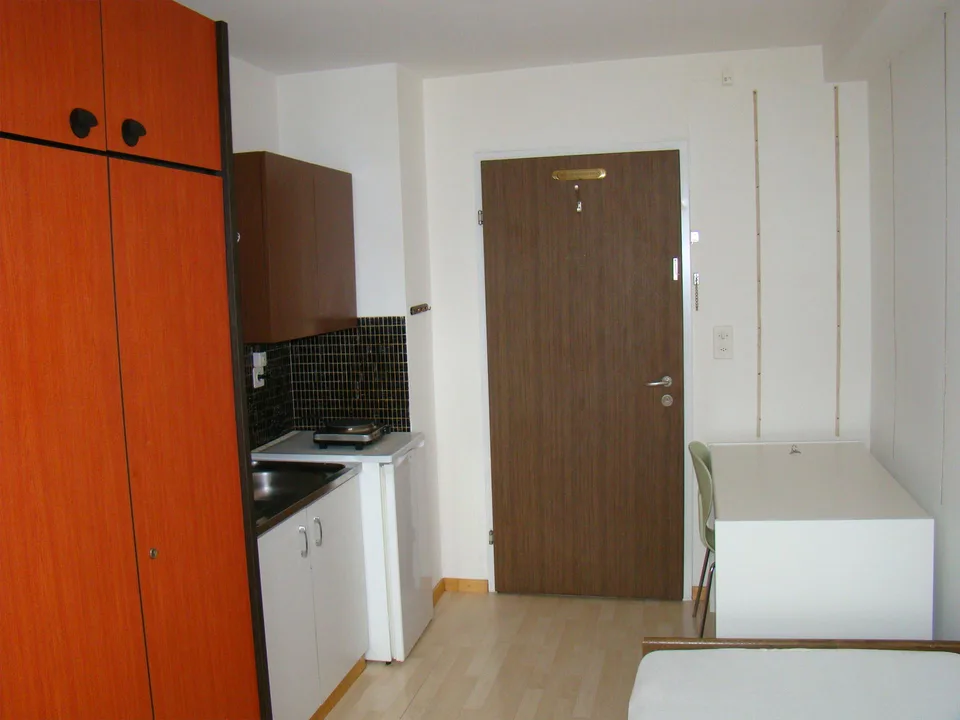 Möbliertes Zimmer nähe Hauptbahnhof (furnished)
