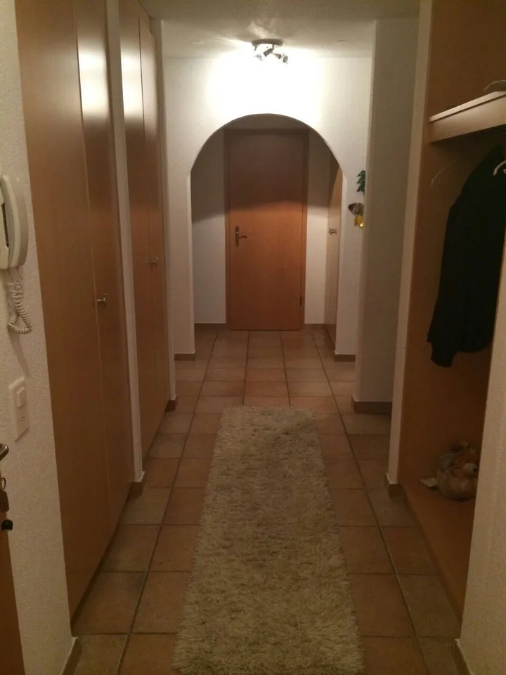 Schöne, helle 4-Zimmer-Wohnung an zentrale Lage