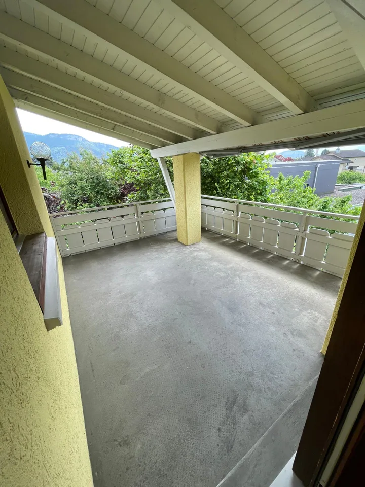 Helle 3.5-Zimmer-Wohnung mit grossem, gedecktem Balkon