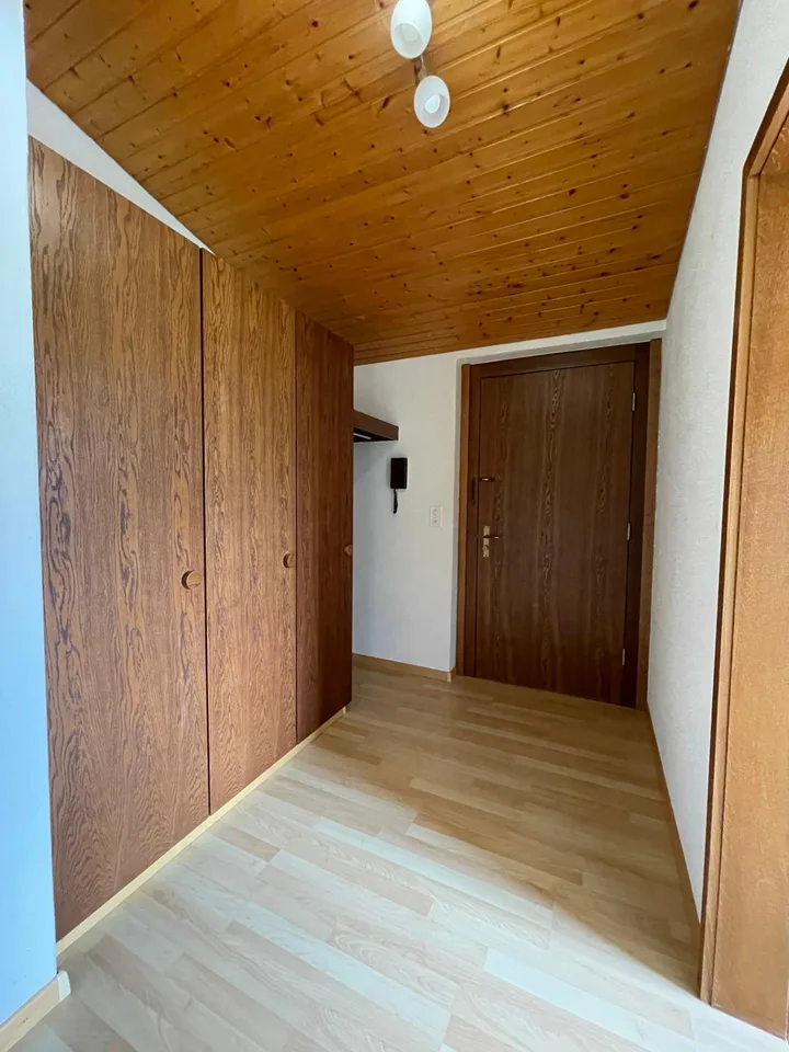 Helle 3.5-Zimmer-Wohnung mit grossem, gedecktem Balkon