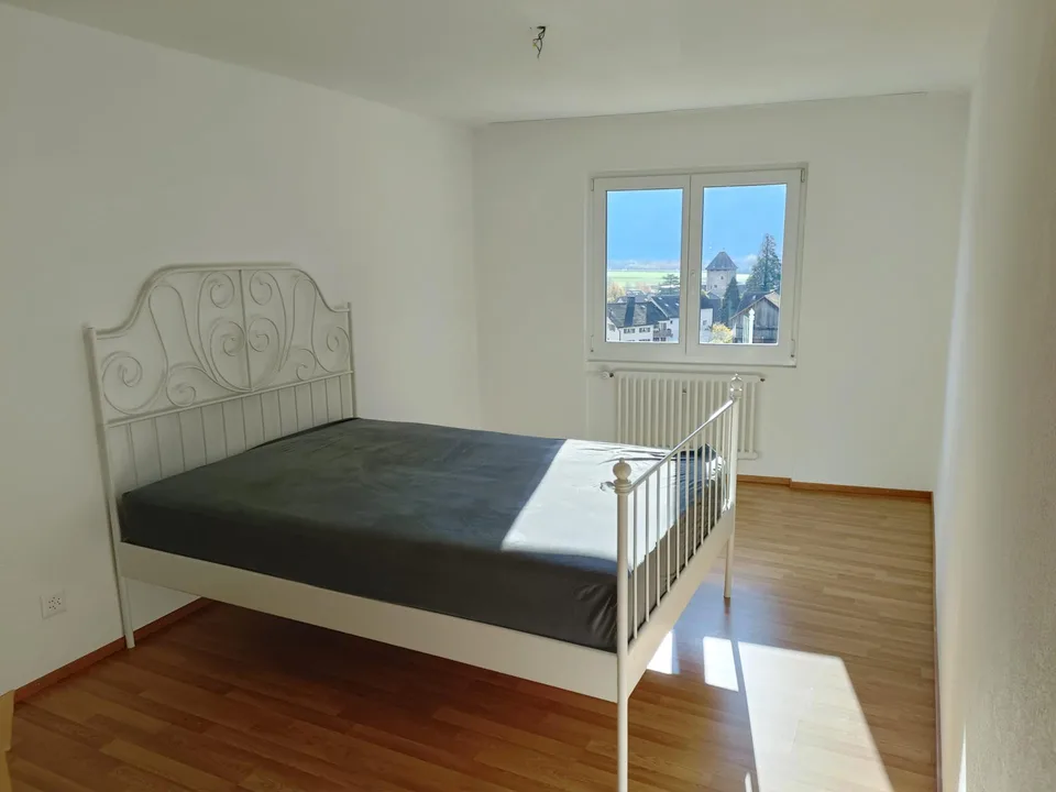 WG-Zimmer in Maienfeld mit Parkplatz