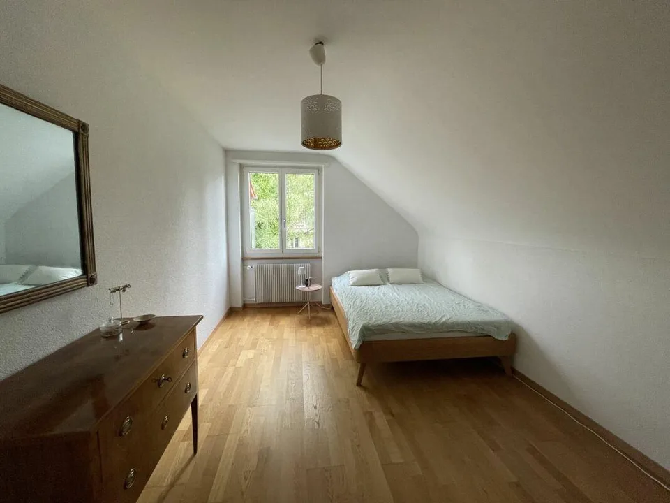 Appartamento attraente di 3 camere con balcone a Bern-Bümpliz