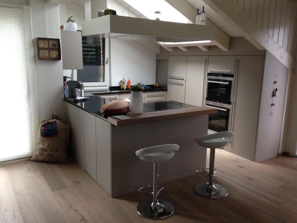5.5 Zimmer Attikawohnung - Sattel