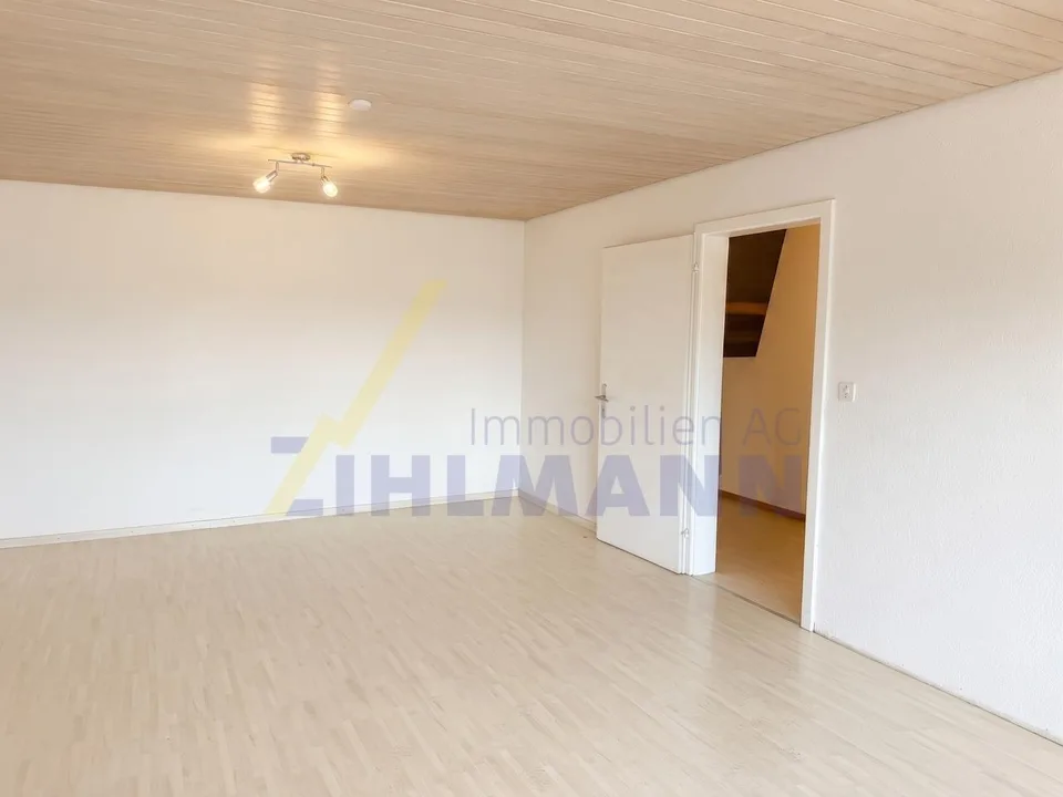 Attraktive Wohn- und Gewerbeliegenschaft mit grossem Nutzungspotenzial – photo 9 sur 11