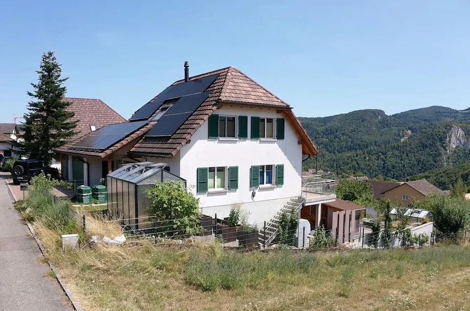 7.5 Zimmer-EFH mit traumhafter Aussicht und schönem Garten