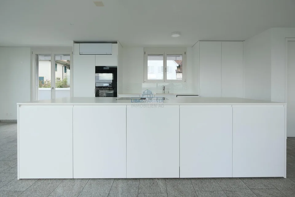 Attika-Maisonette mit unverbaubarem Weitblick über Binningen & Basel