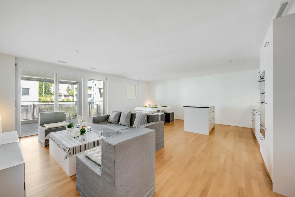 Tolle Wohnung mit grossem Balkon