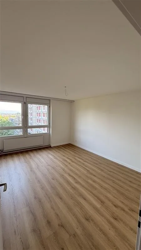 4.5-Zimmer-Wohnung mit Klimaanlage und Weitblick im Liebrüti