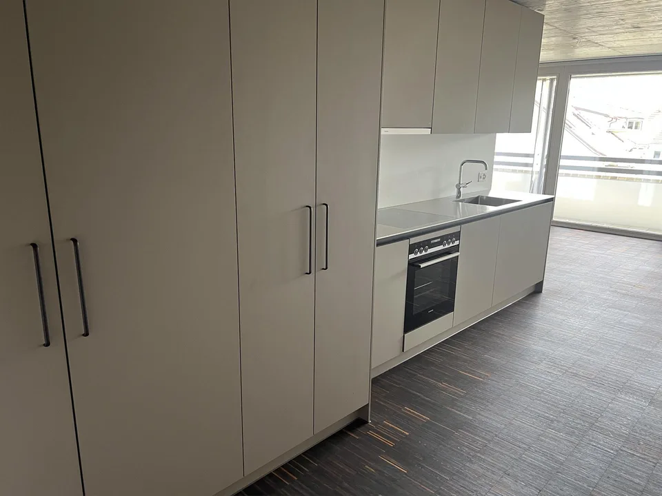 Eine Wohnung mit umlaufenden Balkon? Ihr Warten hat ein Ende!