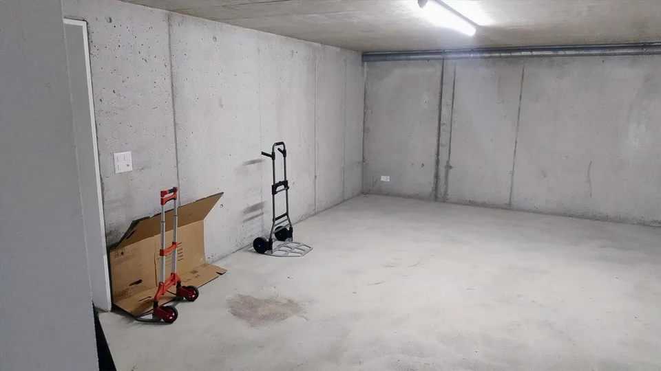 Lagerflächen zu vermieten – Soodstrasse 90, 8041 Zürich