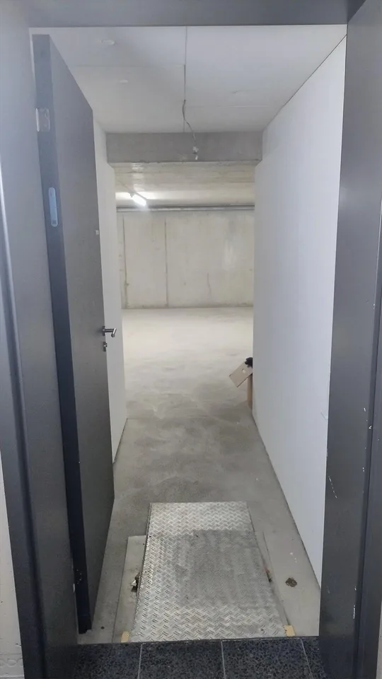 Lagerflächen zu vermieten – Soodstrasse 90, 8041 Zürich