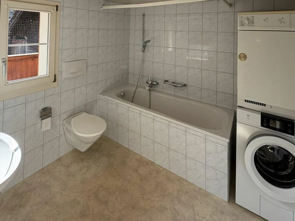 Maison avec petit magasin – photo 9 sur 13