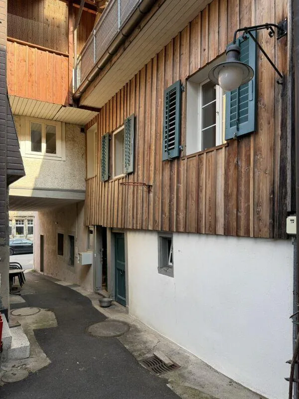 Casa con piccolo negozio
