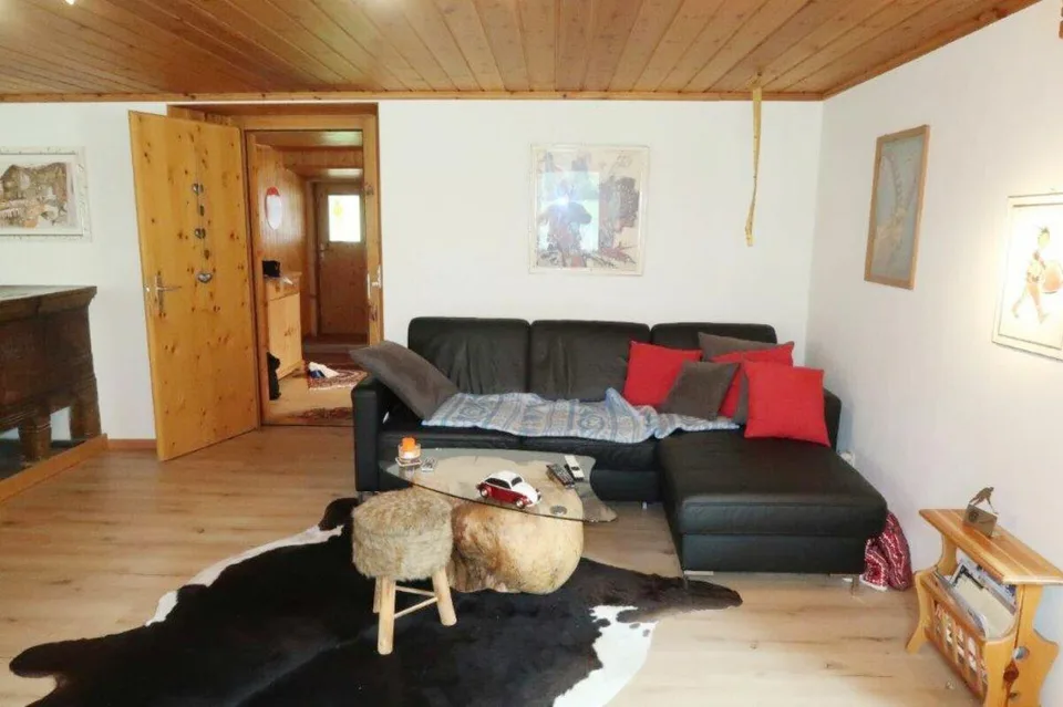 Zweifamilienhaus mit 2½-Zimmer-Wohnung und 3½-Zimmer-Wohnung