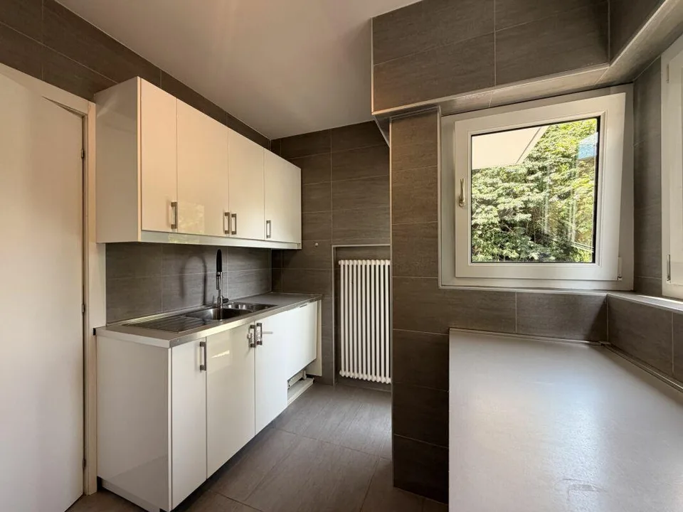 LUGANO | 92 m2 | 2.5 ARREDATO | ACCANTO A VILLA SASSA e OSPEDALE CI...