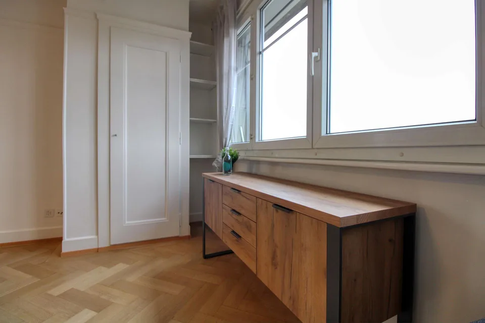 A Modern Coliving Apartment at Avenue de France in Lausanne