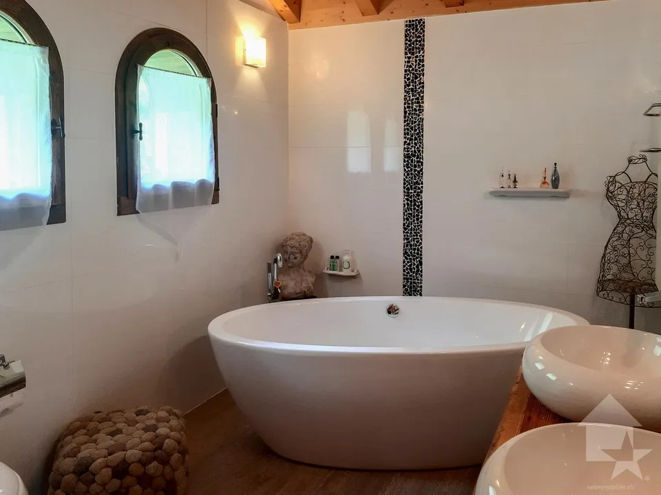 Meraviglioso chalet nel cuore delle Alpi vallesane – foto 9 di 13