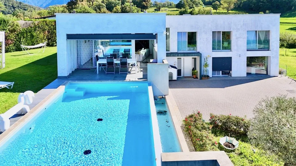Prestigiosa villa Contemporanea con Giardino, Piscina e Vigna Privata