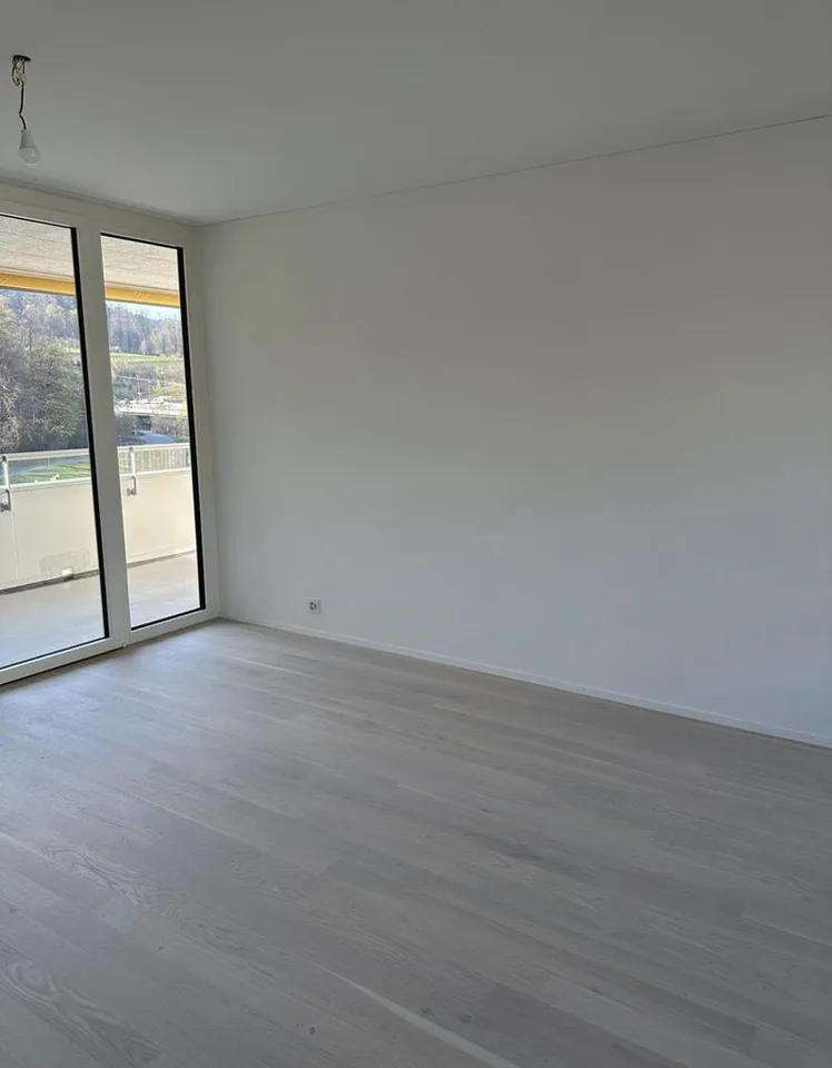 Familienwohnung in der belebten Liegenschaft "ZHIL Manegg"