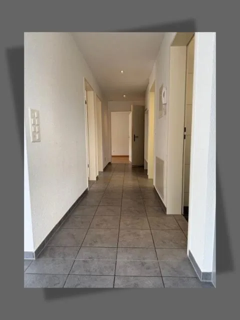 "Helle 4.5-Zimmer-Wohnung mit Bergblick und Balkon in Toffen" – Foto 7 von 9