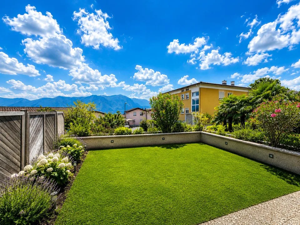 Spazioso e tranquillo appartamento 3,5 locali con giardino privato