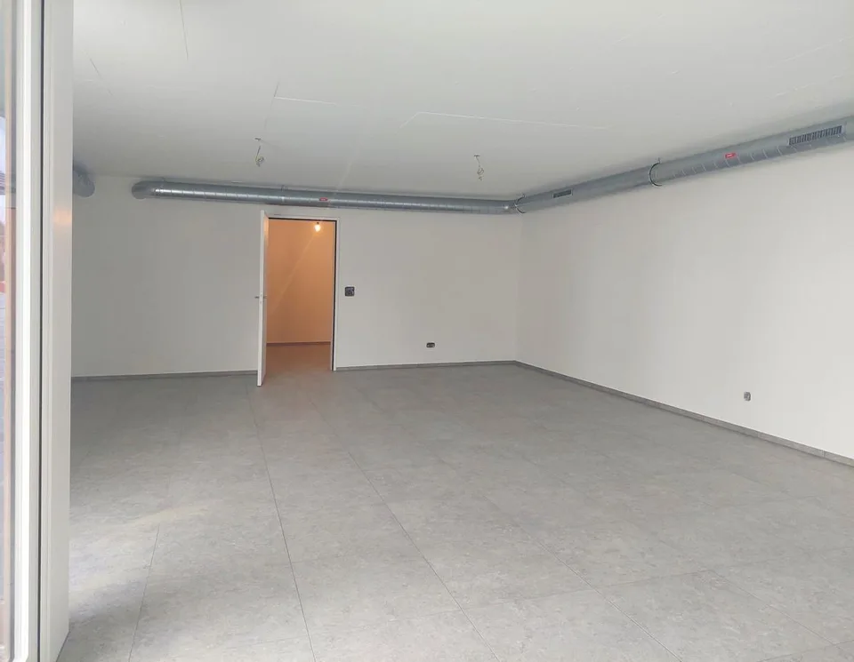 Moderne Gewerbefläche in Neubau – vielseitig nutzbar und ideal gelegen