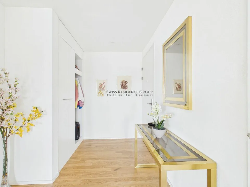 Modern Living with Comprehensive Service