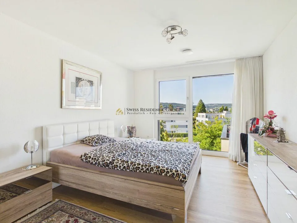 Modern Living with Comprehensive Service