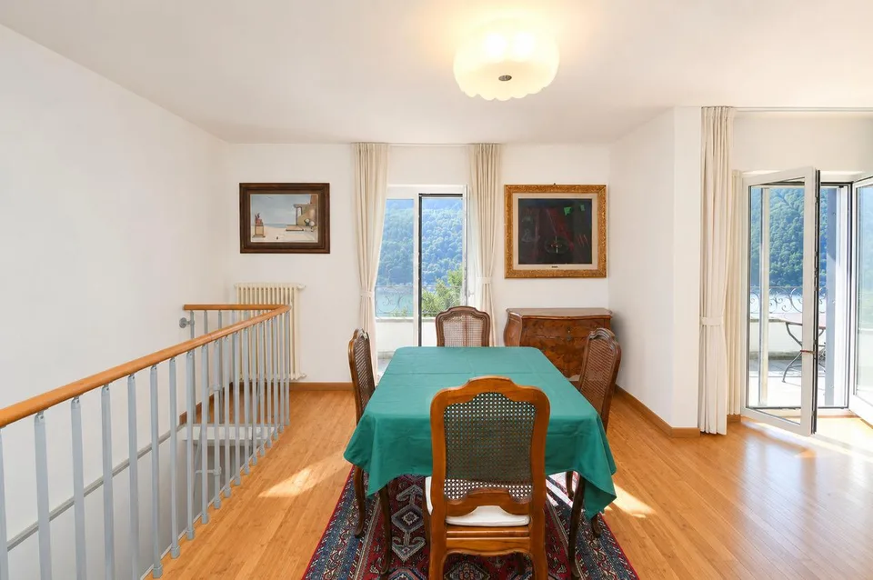 Villa Panoramica con Splendida Vista Lago di Lugano a Morcote – foto 11 di 23