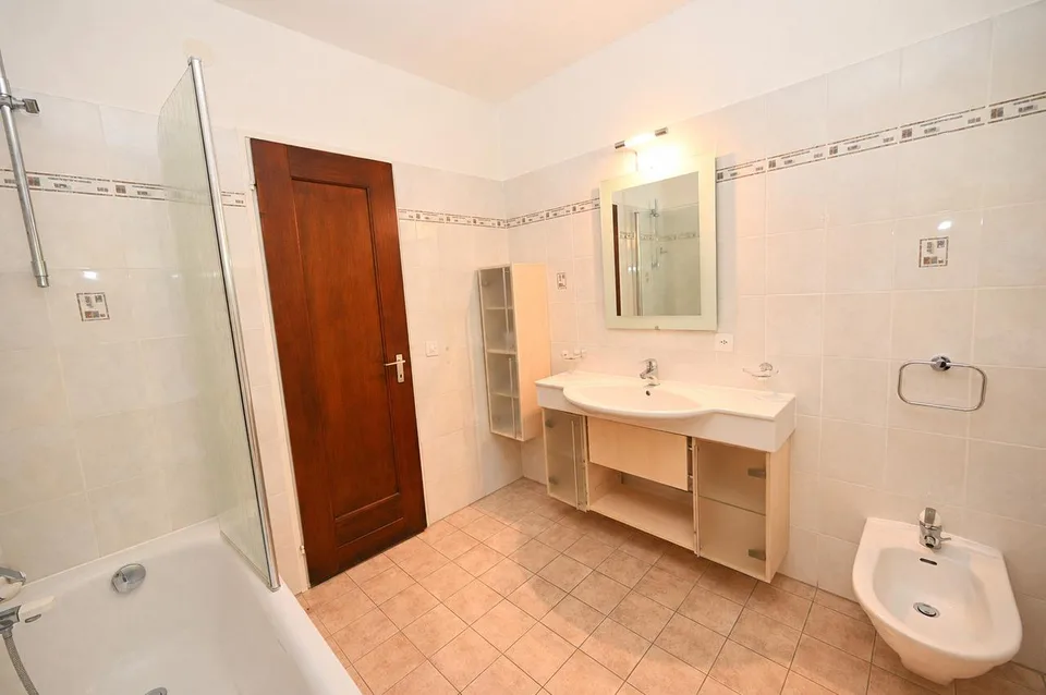 Villa Panoramica con Splendida Vista Lago di Lugano a Morcote – foto 20 di 23