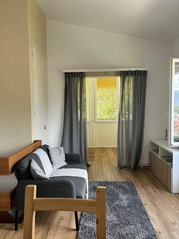 Charmantes 3.5 Zi.-Ferienhaus mit Bergsicht & Garten - nah am Golfp... – Foto 9 von 21
