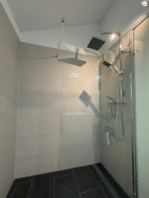 Charmantes 3.5 Zi.-Ferienhaus mit Bergsicht & Garten - nah am Golfp... – Foto 11 von 21