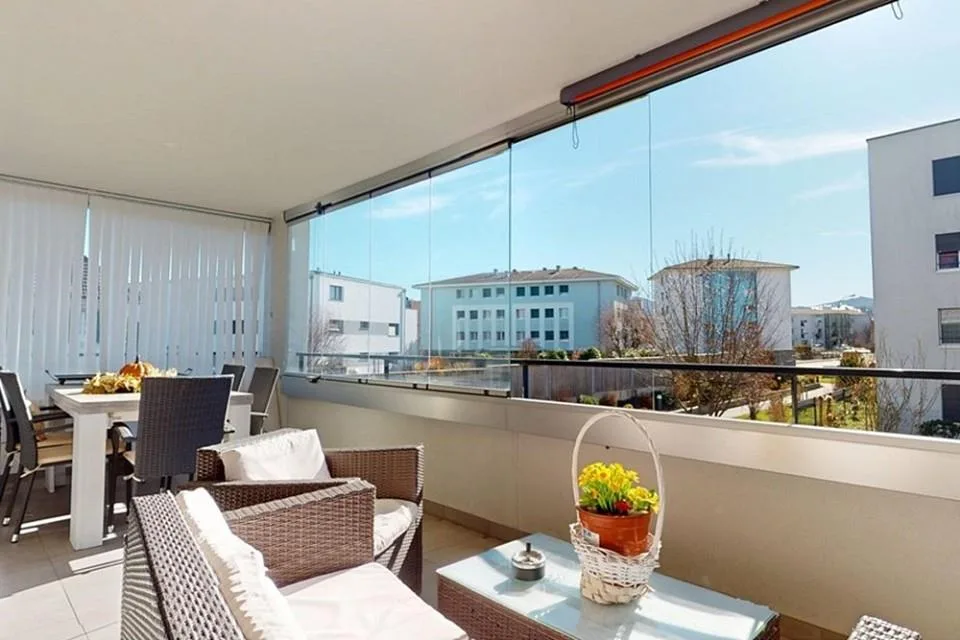 La lumière, l'espace et un balcon que vous n'aurez plus envie de qu...