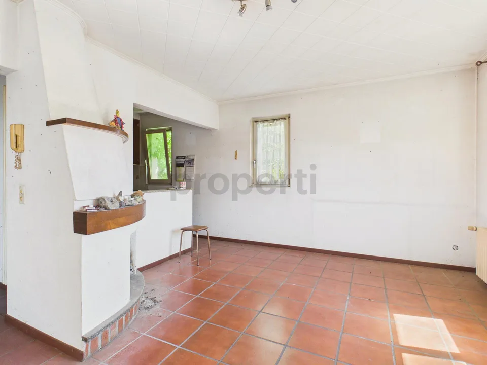 Elegante 4-Zimmer-Villa mit Balkon, renoviert, Agno