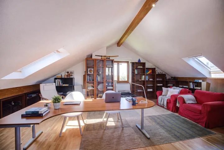 Incantevole casa bifamiliare con giardino idilliaco a Schleitheim