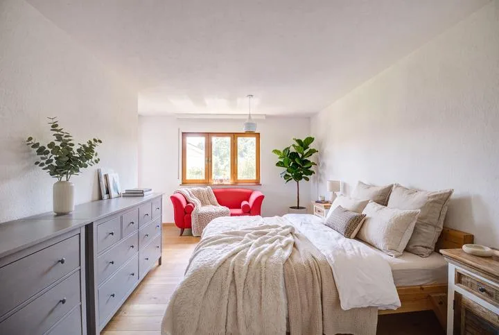 Incantevole casa bifamiliare con giardino idilliaco a Schleitheim
