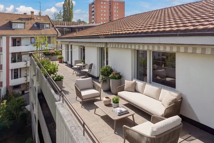 WOHNEN ÜBER DEN DÄCHERN - ATTIKAWOHNUNG MIT 118 M² TERRASSE