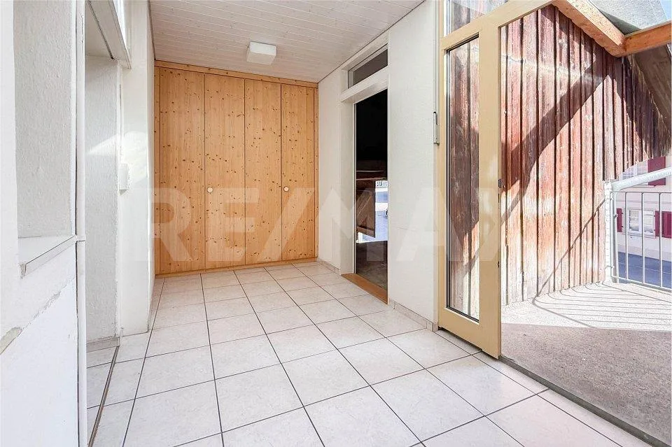 Il tuo progetto nel centro del villaggio di Zeiningen: casa d'angolo con grande potenziale – foto 7 di 12
