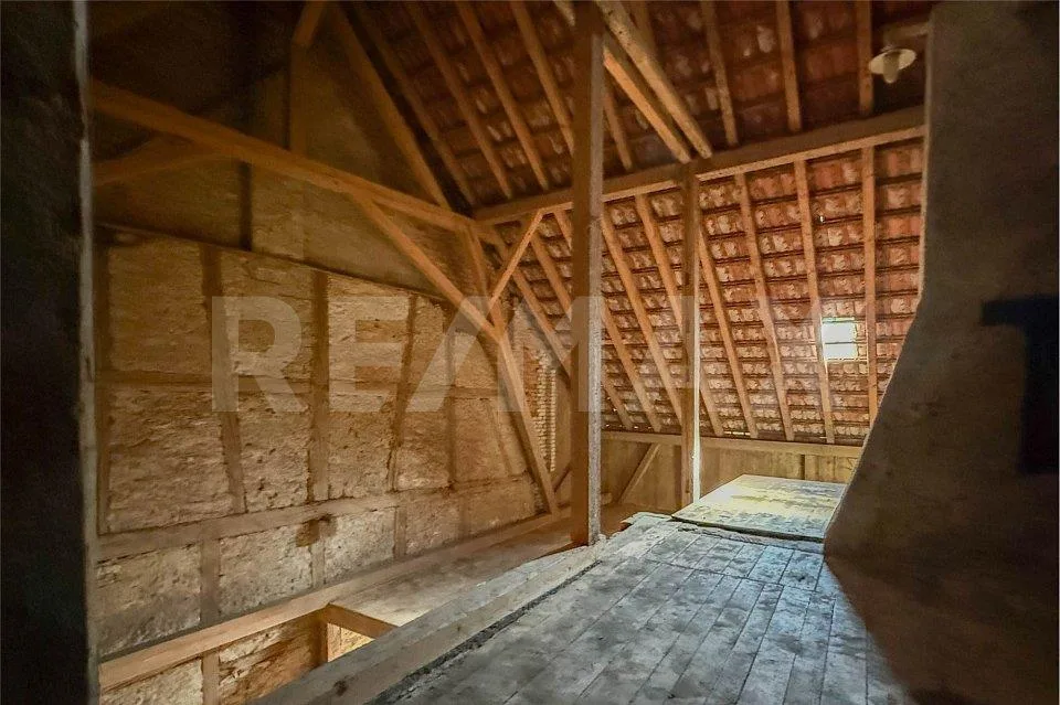 Il tuo progetto nel centro del villaggio di Zeiningen: casa d'angolo con grande potenziale – foto 10 di 12