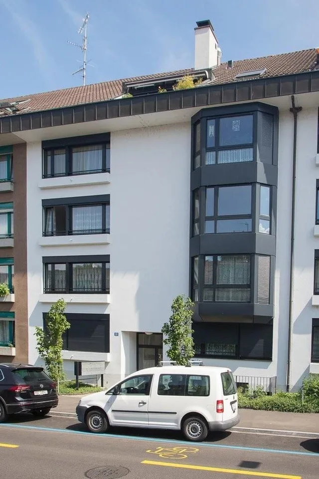 Einstellhallenplatz an zentraler Lage in Basel