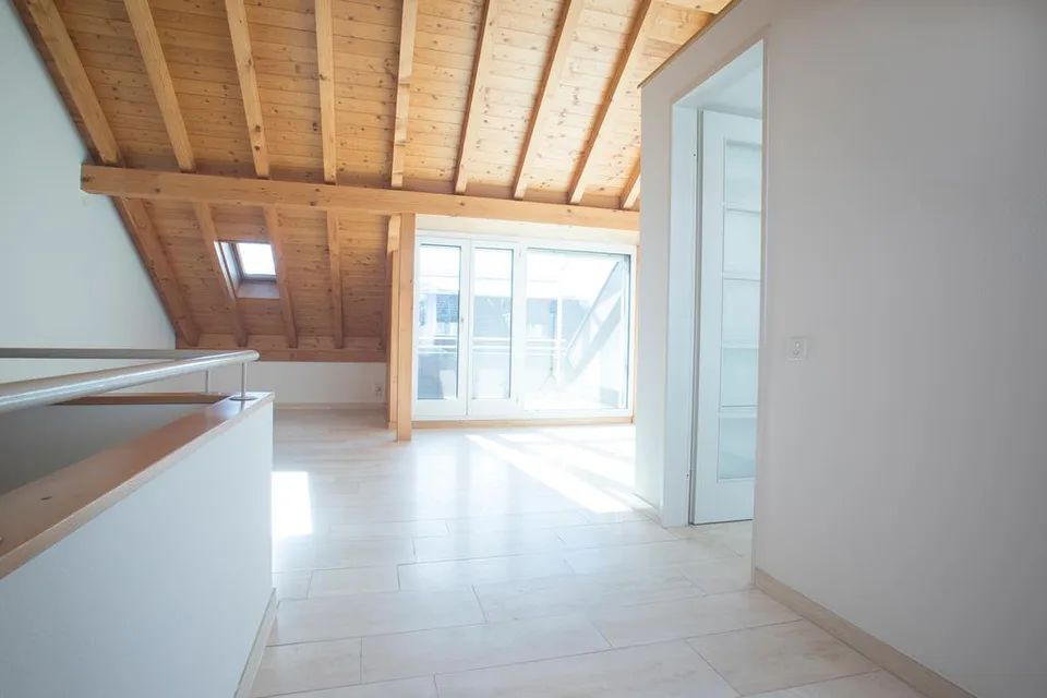 Grosszügige Maisonettewohnung zu vermieten! – foto 9 di 12