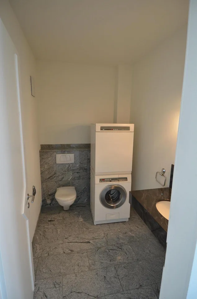 Grosszügiger 3 1/2 Zimmer Hausteil