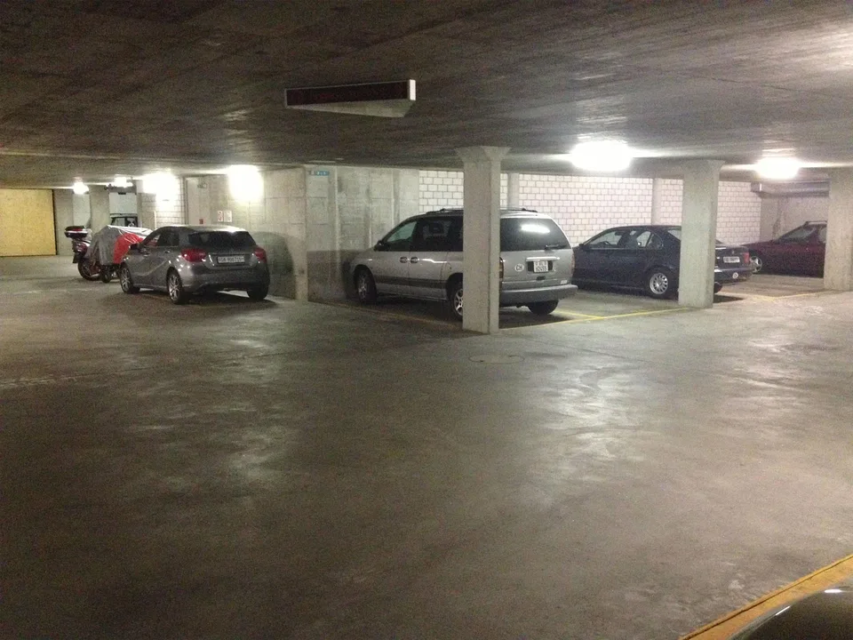 Tiefgaragenplatz nähe Wasgenring mieten - Blotzheimerstrasse 68, Basel