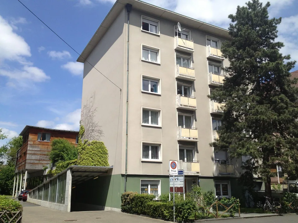 Tiefgaragenplatz nähe Wasgenring mieten - Blotzheimerstrasse 68, Basel