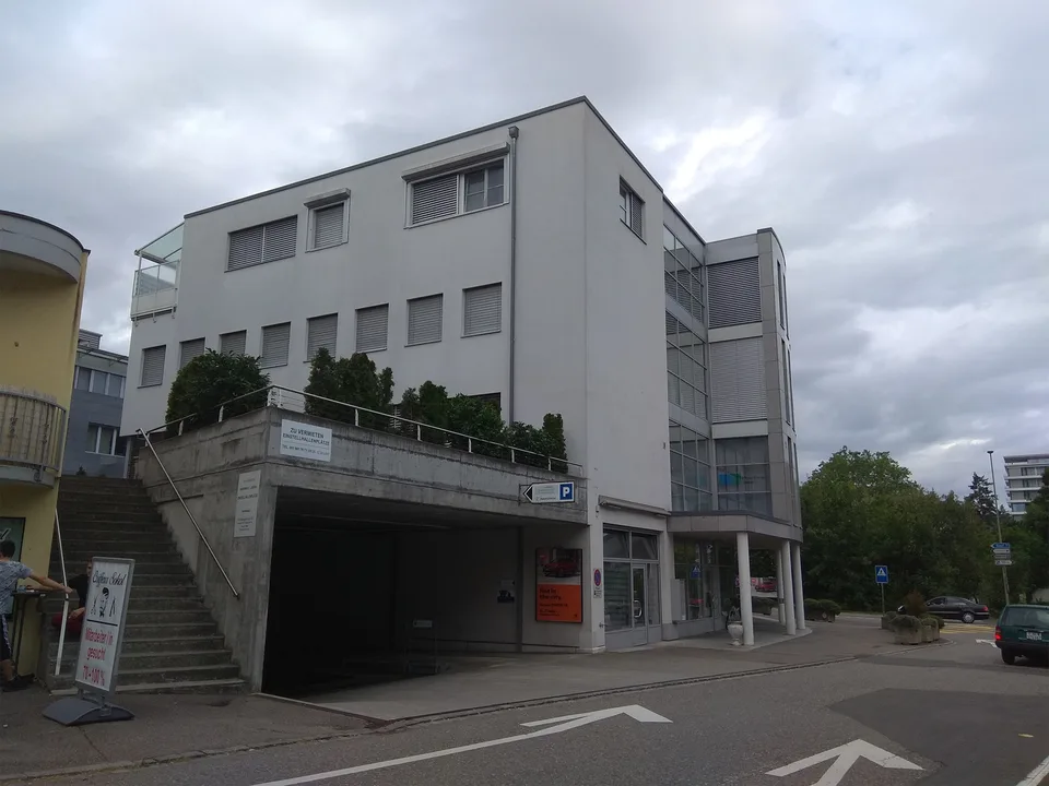 Doppelgarage in Einstellhalle Nähe Zentrum