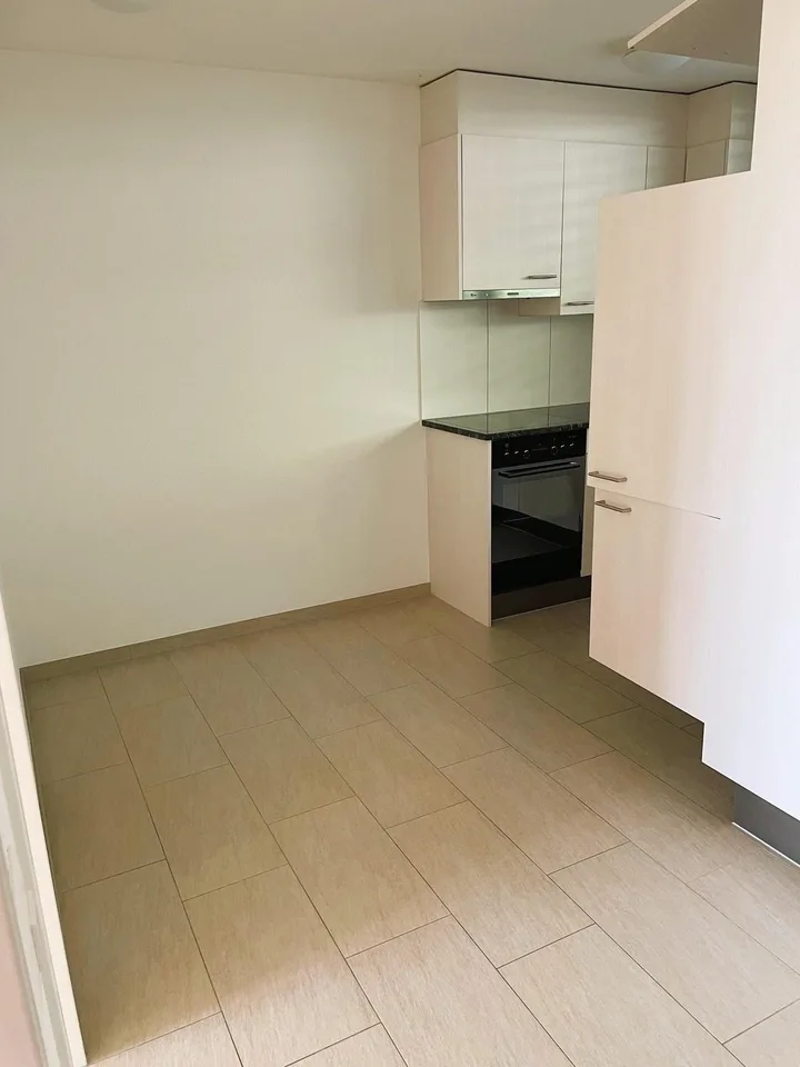 Moderne 2-Zimmer-Wohnung mit eigenem Gartenabteil an zentraler Lage!