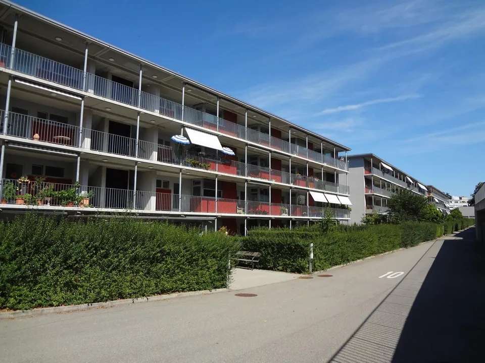 Moderne 2-Zimmer-Wohnung mit eigenem Gartenabteil an zentraler Lage!